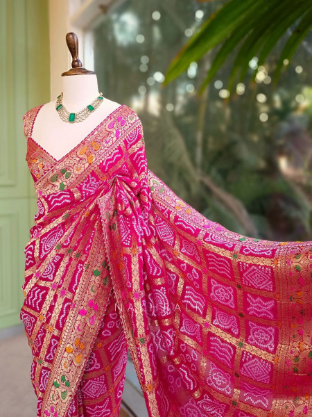 Sanvi Magenta Bandhani Saree