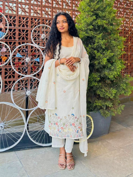 Saanjh White Embroidered Suit Set