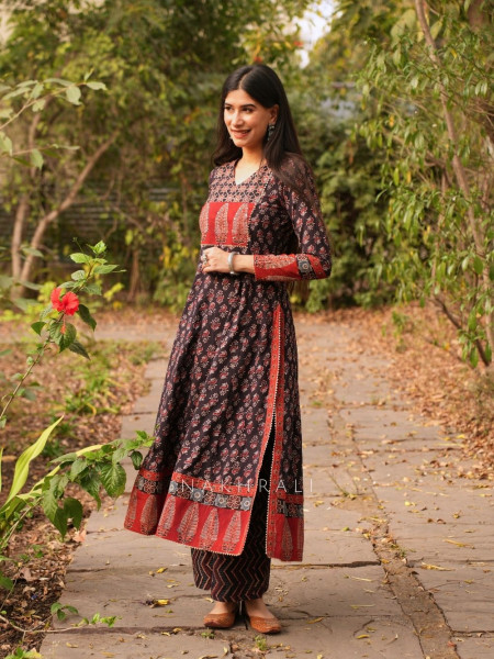 Feroz Black Cotton Flared Kurta Pant Set