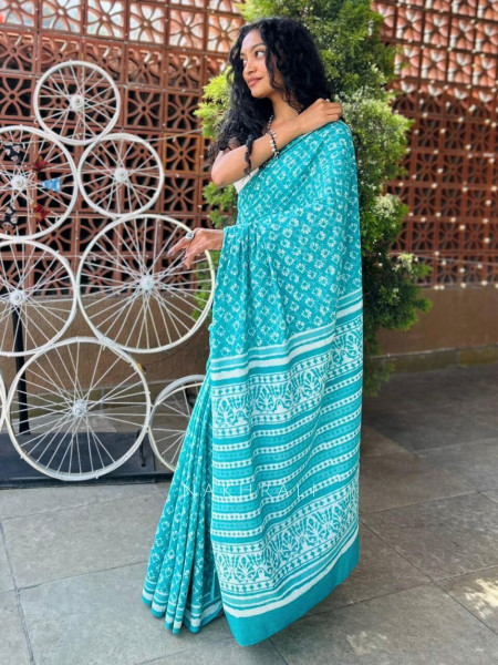 Saanjh Sea Green Cotton Printed Saree