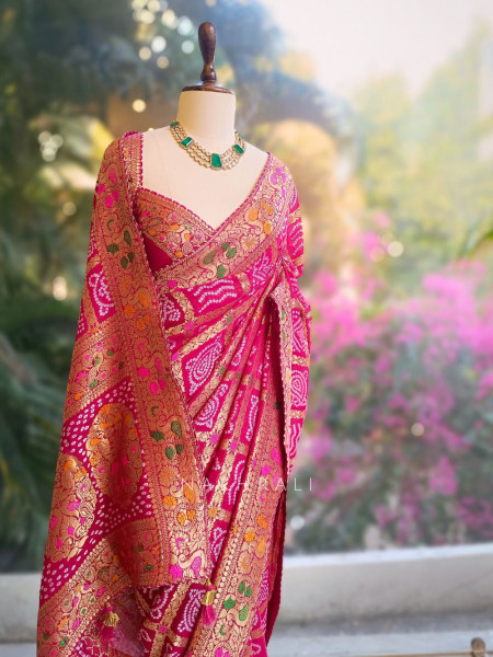 Sanvi Magenta Bandhani Saree