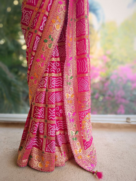Sanvi Magenta Bandhani Saree