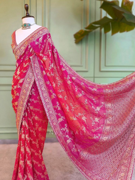 Sutra Magenta Bandhani Saree With Running Blouse Piece