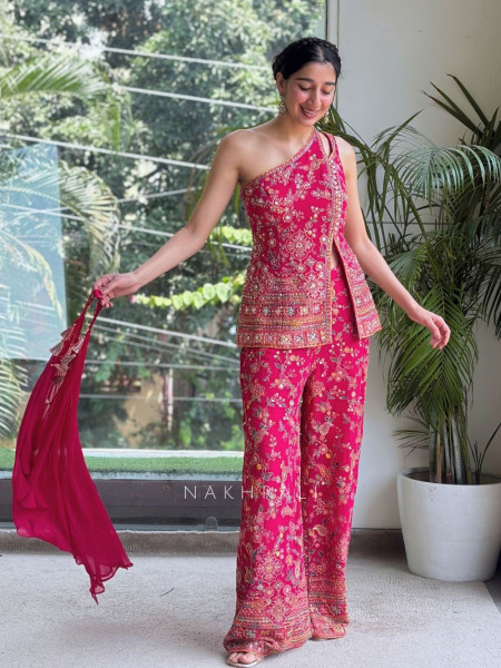 Evelyn Exquisite Magenta Georgette Crepe Silk Blend One-Shoulder Palazzo Set