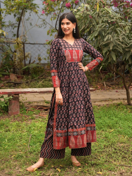 Feroz Black Cotton Flared Kurta Pant Set