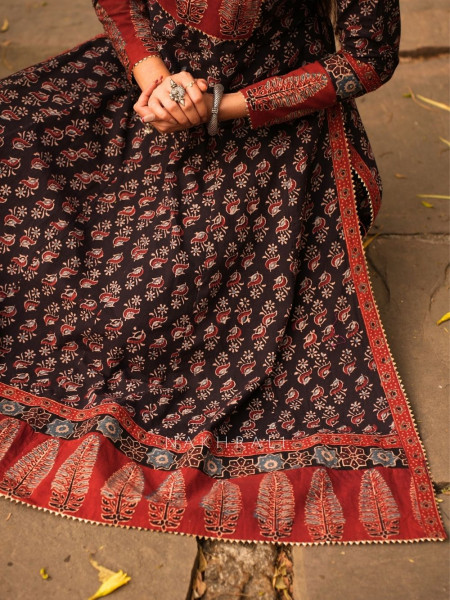 Feroz Black Cotton Flared Kurta Pant Set