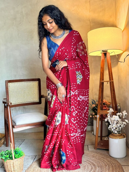 Manjari Red Bandhej Saree with Running Blouse Piece