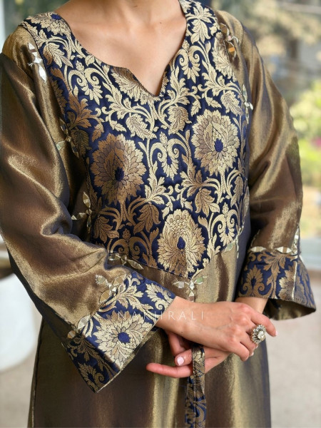 Zeenat Blue Embroidered Side-Slit Dress with Matching Potli