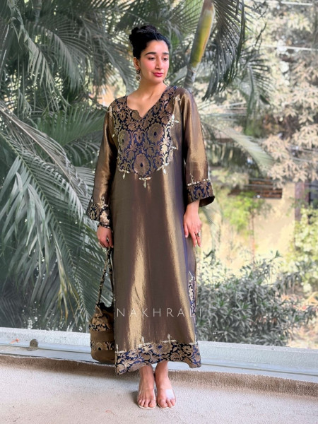 Zeenat Blue Embroidered Side-Slit Dress with Matching Potli