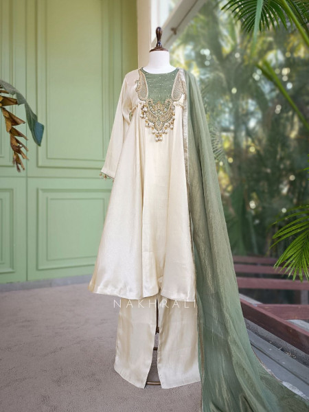 Shahi Noor Green Suit Set with Zari and Bead Work