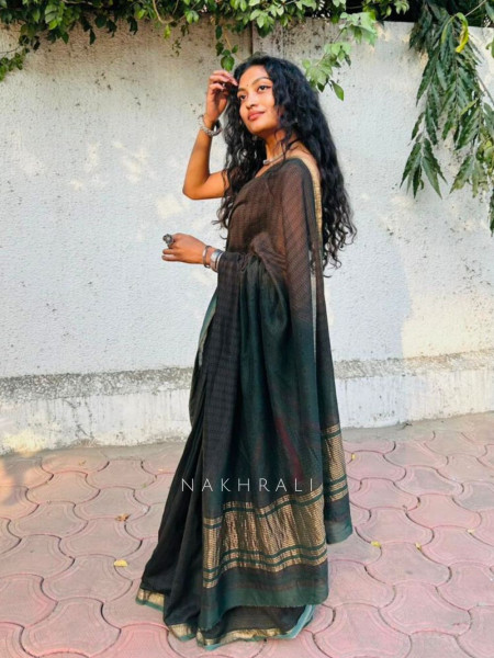 Vanshika Green Maheshwari Printed Saree