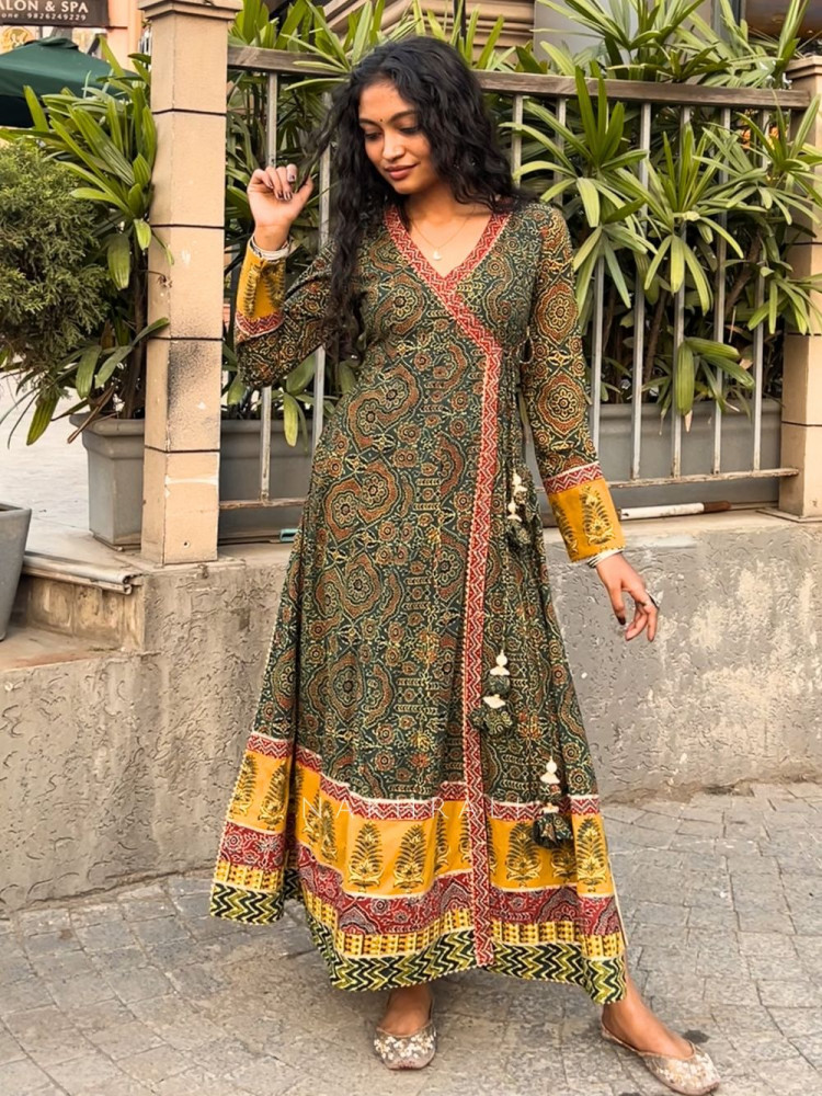 Image of Taarika Green Angrakha Kurta with Ethnic Print