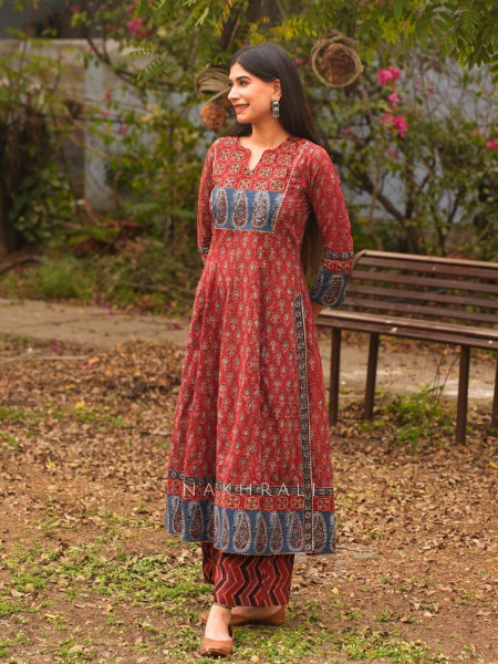 Feroz Maroon Cotton Flared Kurta