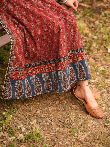 Feroz Maroon Cotton Flared Kurta