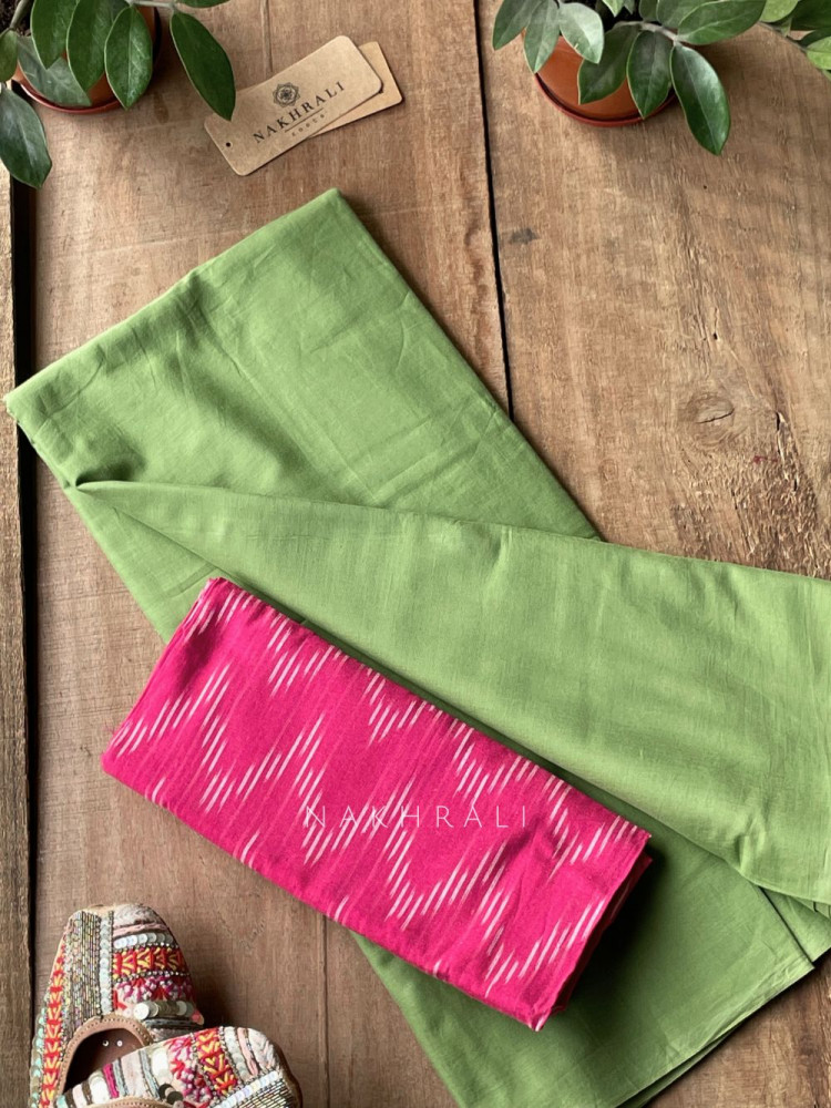 Image of Sutra Green Solid Cotton Saree with Printed Blouse