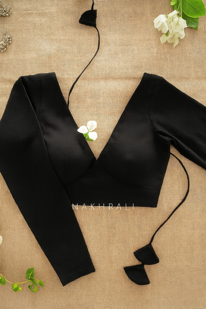 Image of Gajgamini Black Solid Blouse Collection