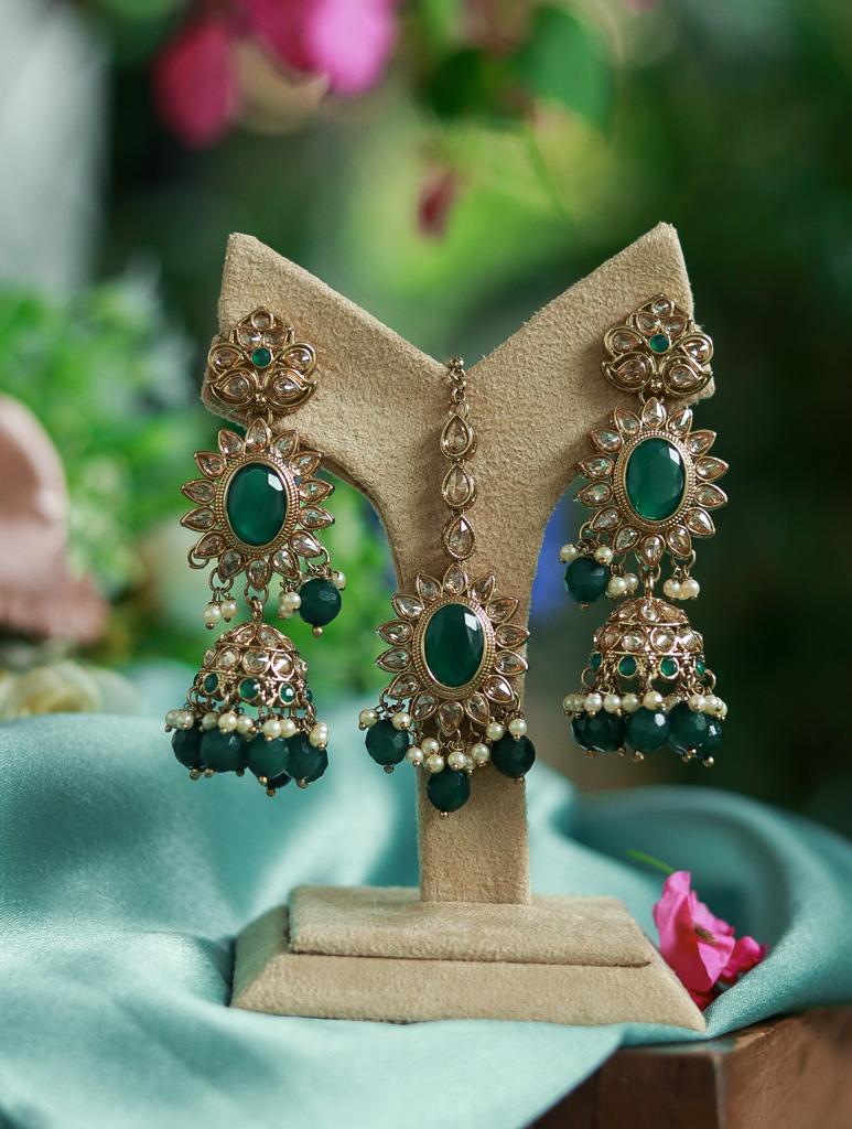 Indian Jewellery Set With Earrings & Tikka - Stone, Mirror & Bead Design