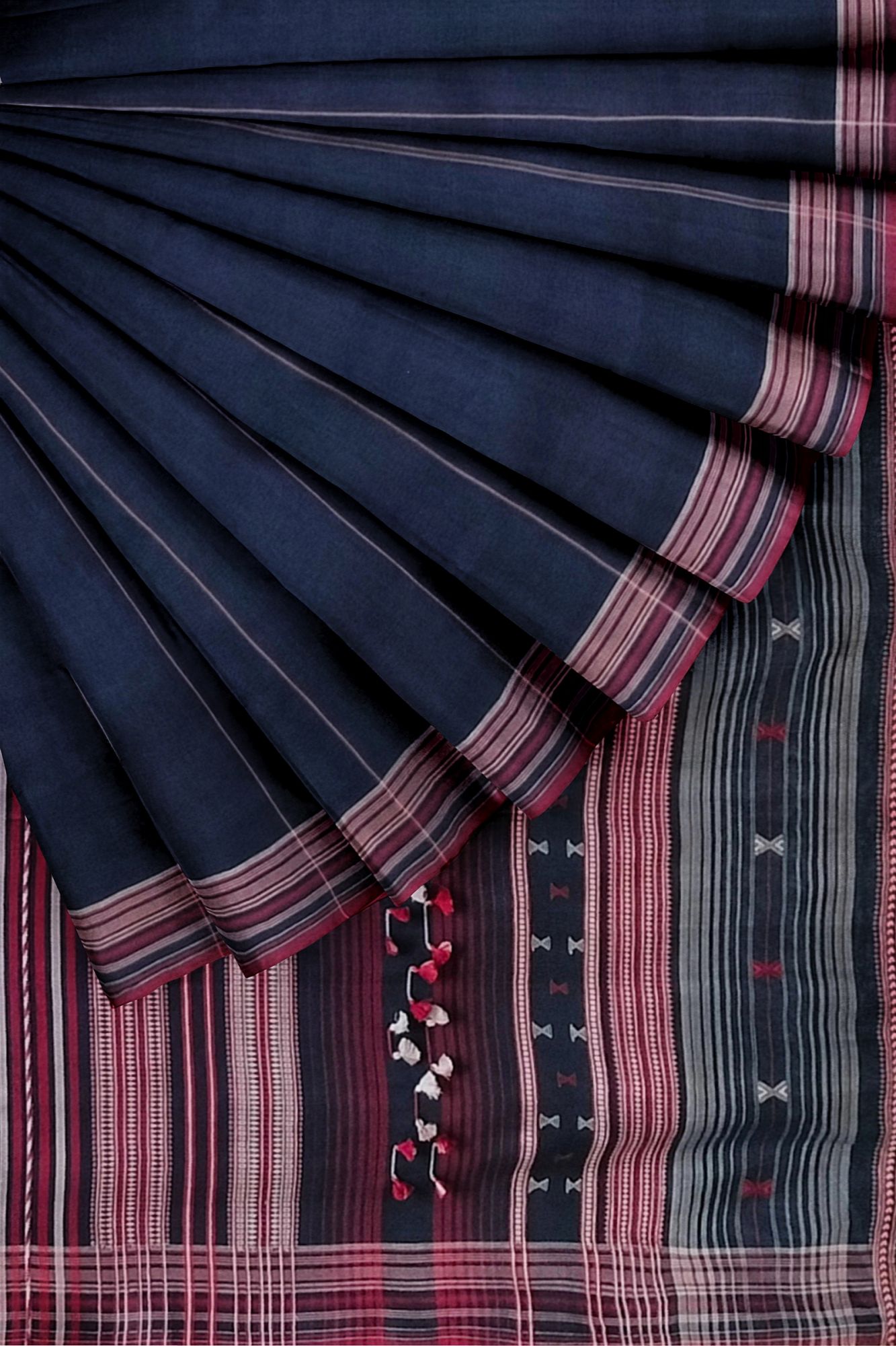 Handloom Woven Bhujodi Kutch Cotton saree with Tassels