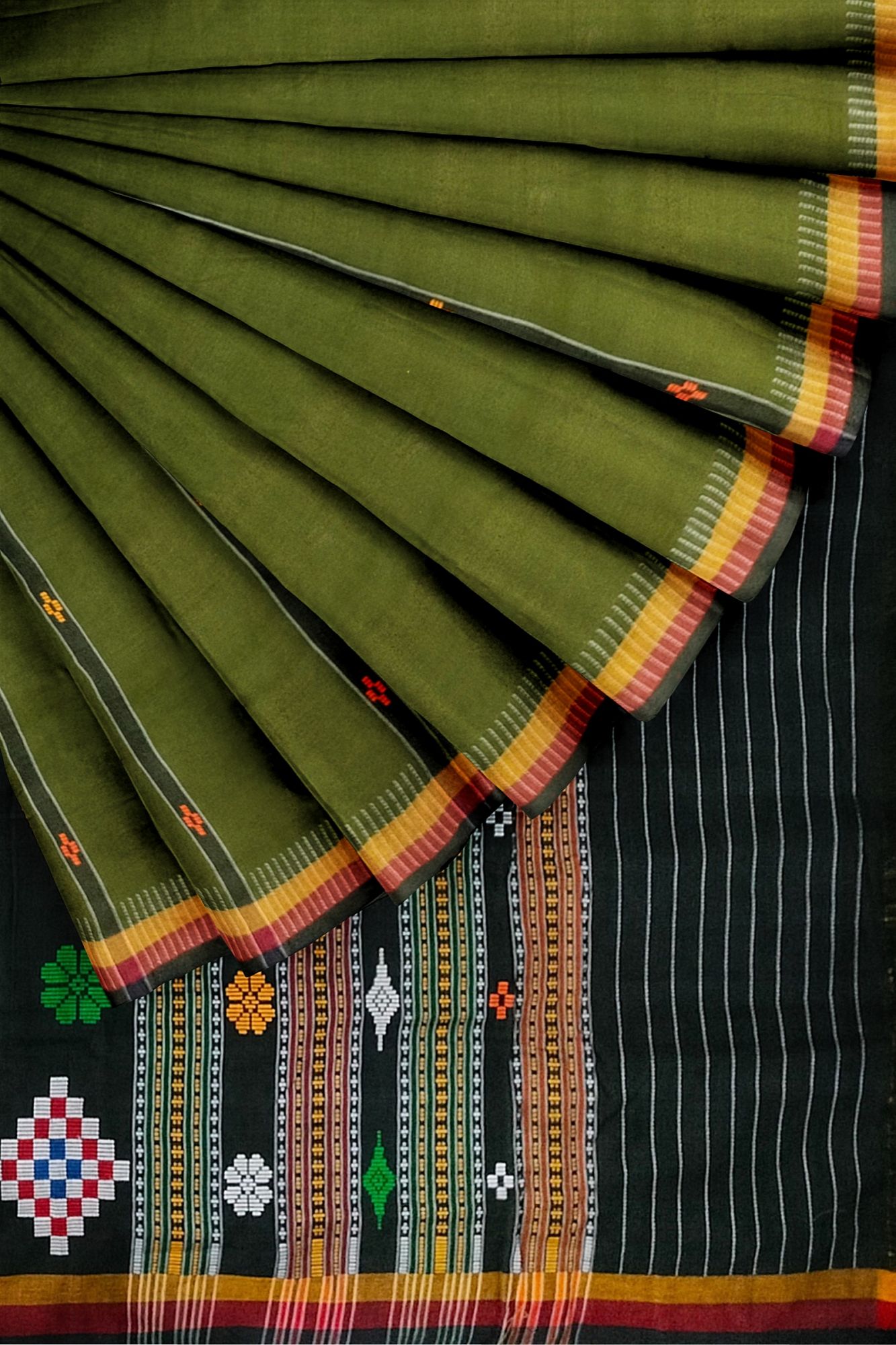 Olive Green Dhalapathara Handloom Cotton Saree
