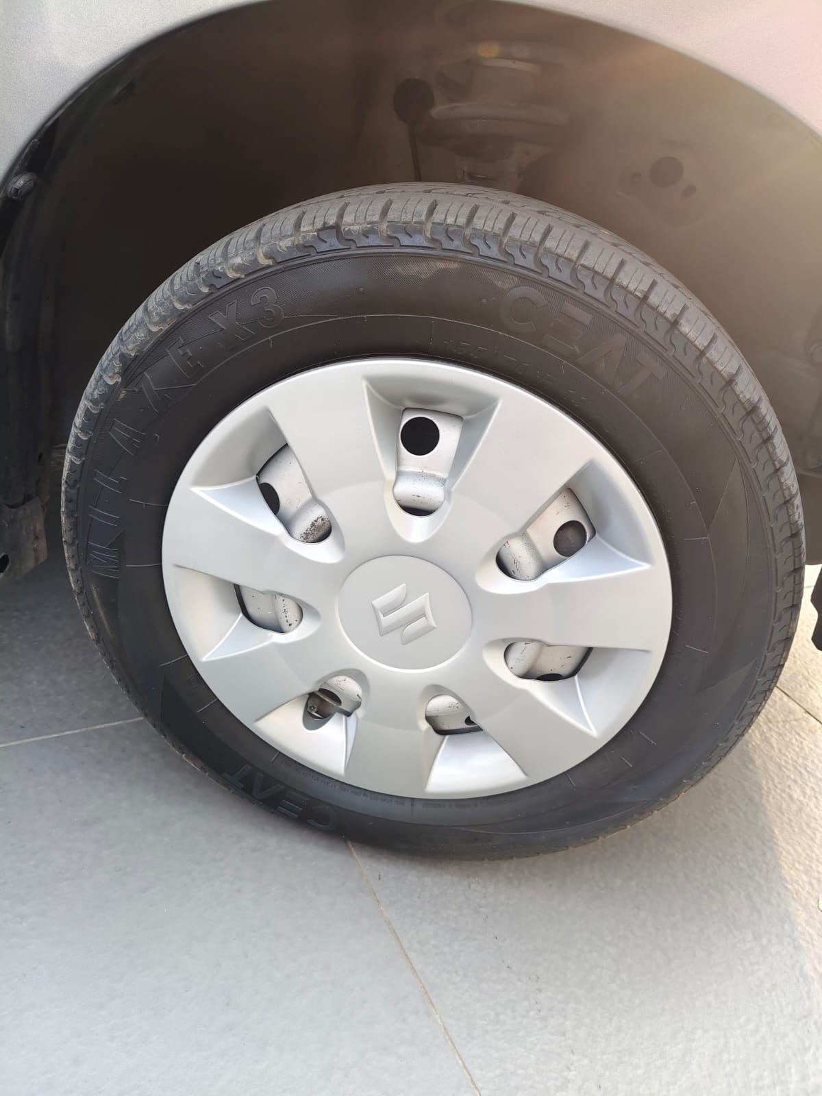 Maruti Suzuki WAGONR LXU