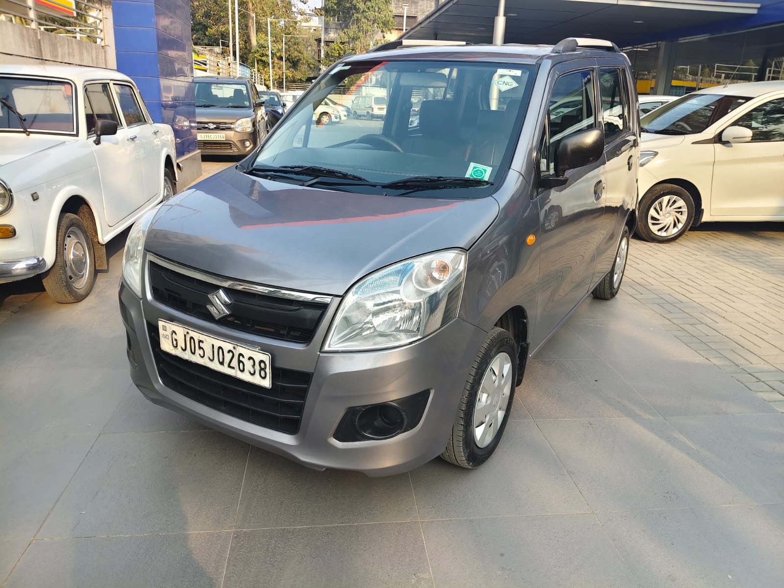 Maruti Suzuki WAGONR LXU