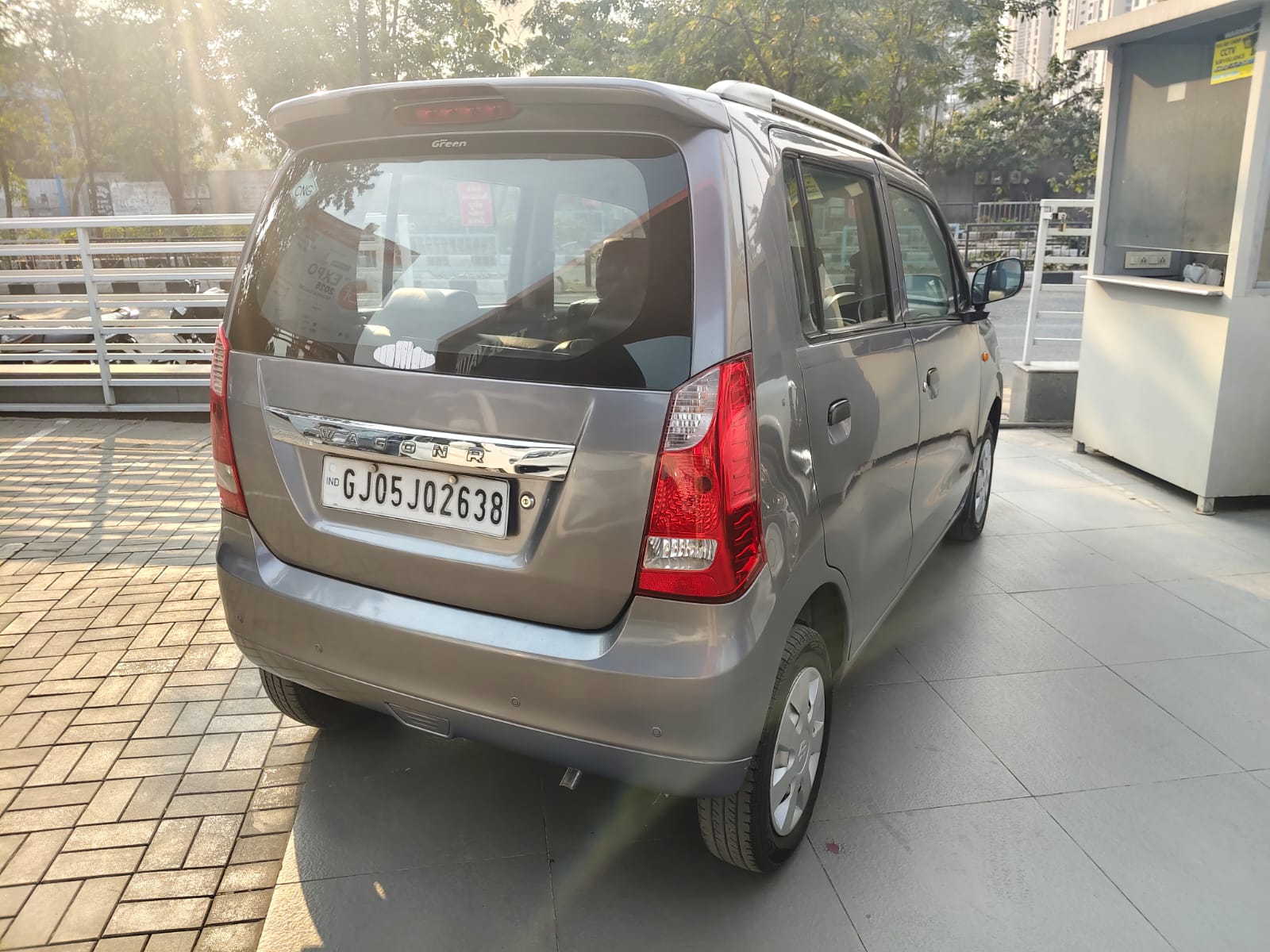 Maruti Suzuki WAGONR LXU