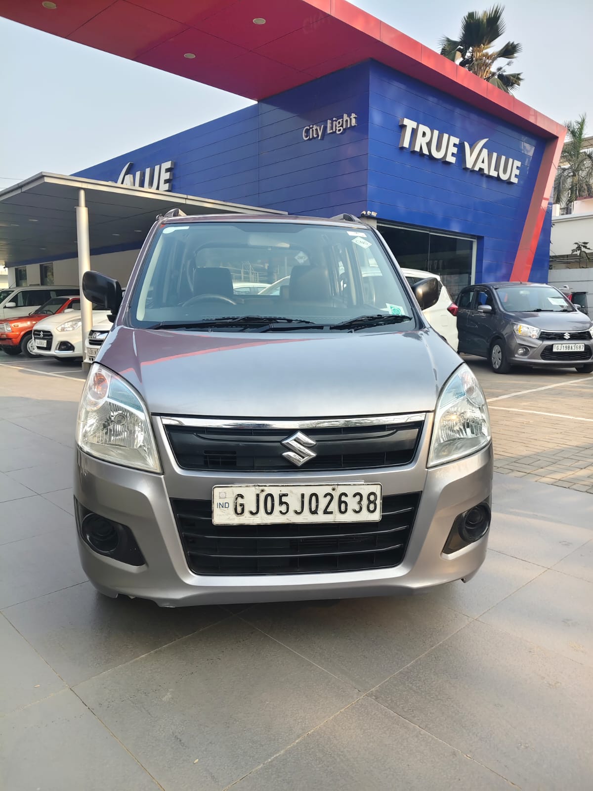 Maruti Suzuki WAGONR LXU