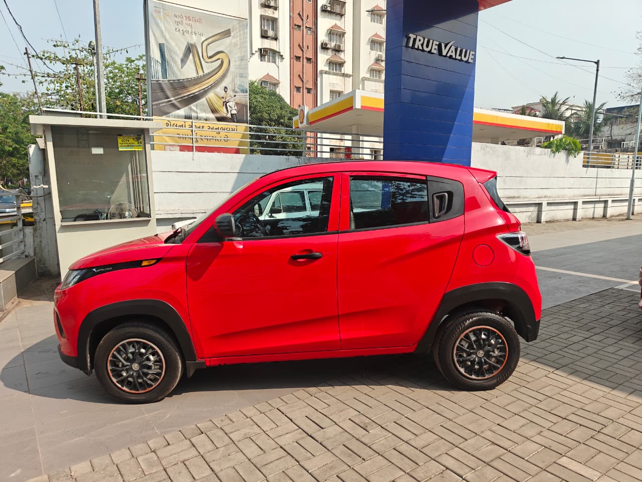Mahindra KUV100 Nxt k2
