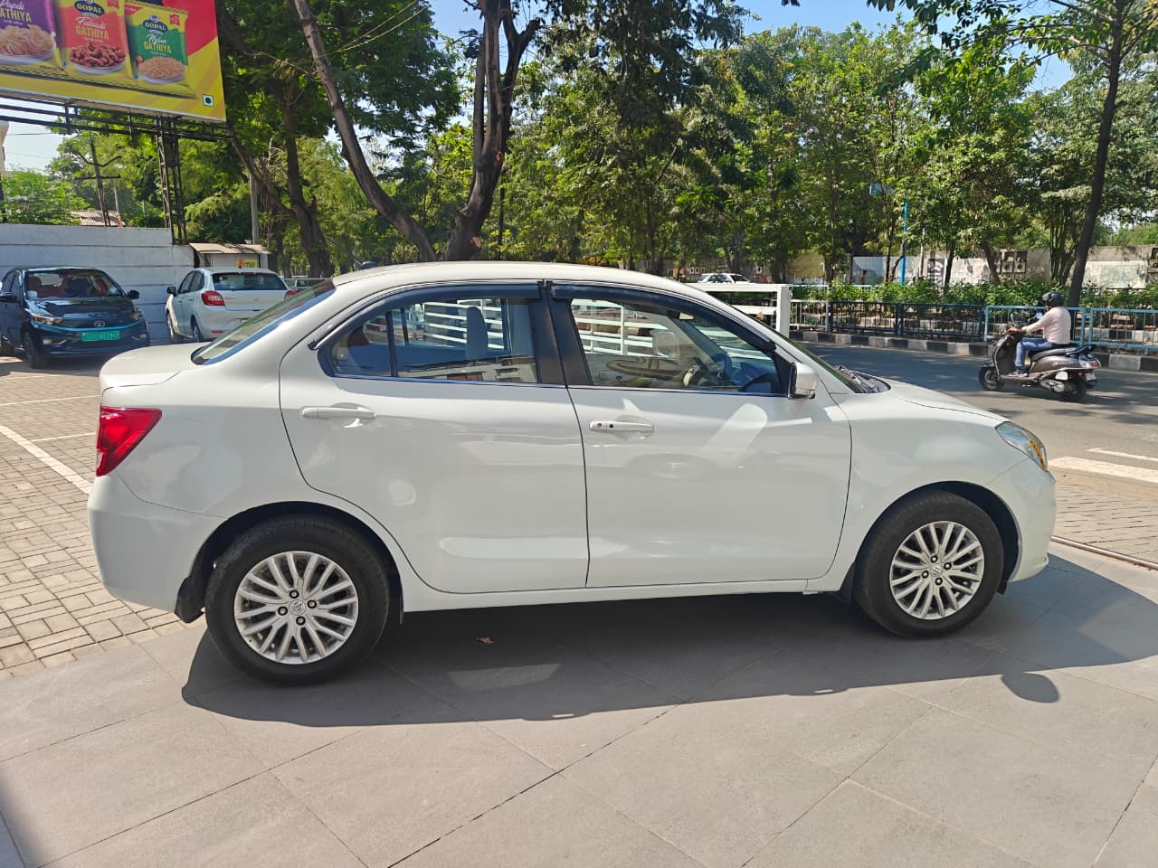 Maruti Suzuki Dzire Zxi