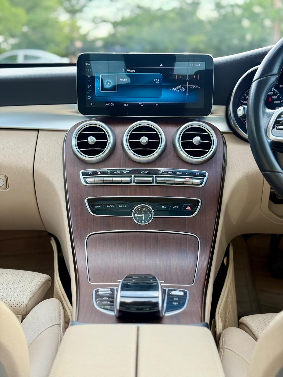 MERCEDES BENZ C CLASS