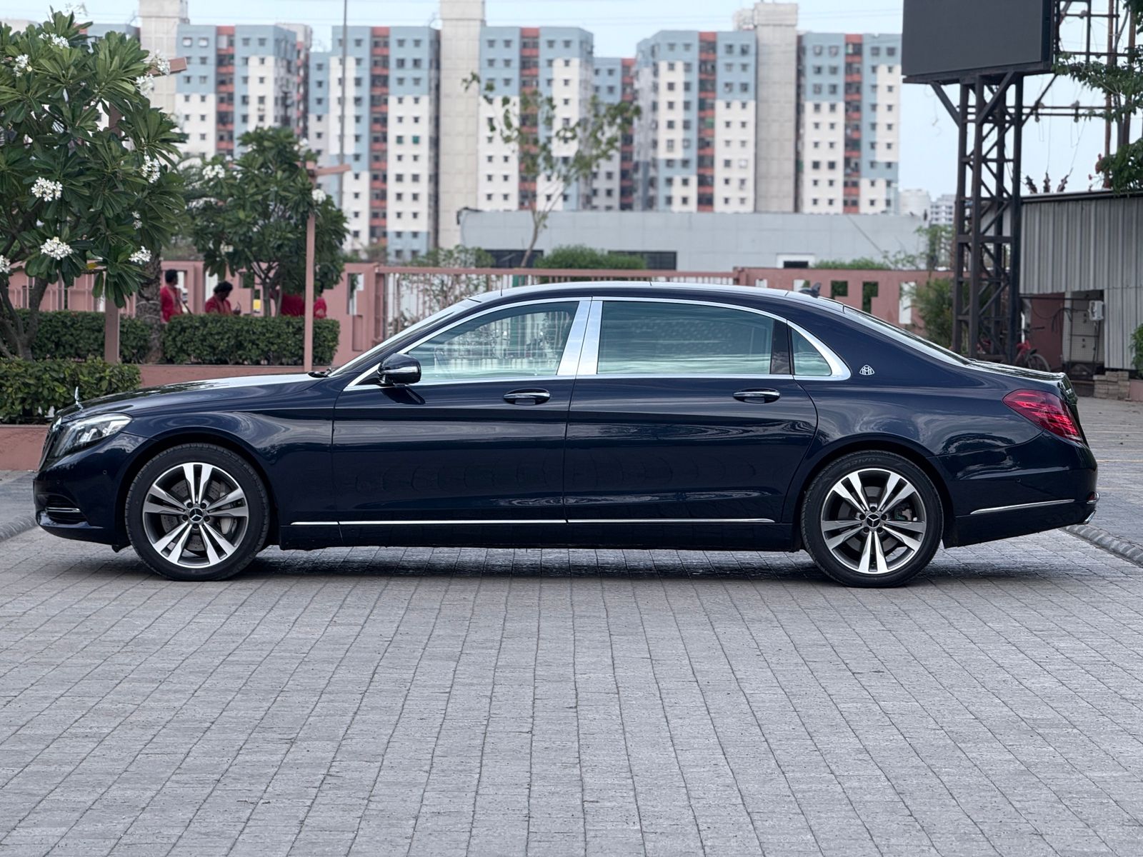 MERCEDES BENZ S-CLASS MAYBACK
