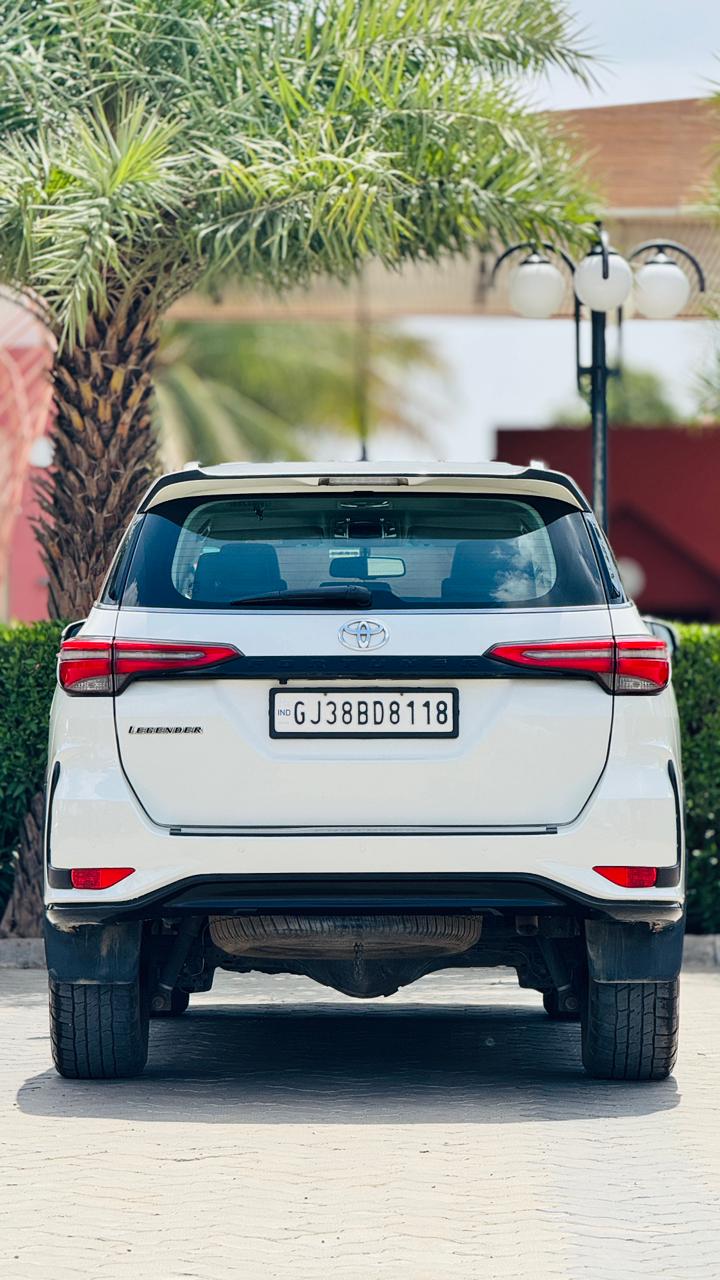 TOYOTA FORTUNER LEGENDER