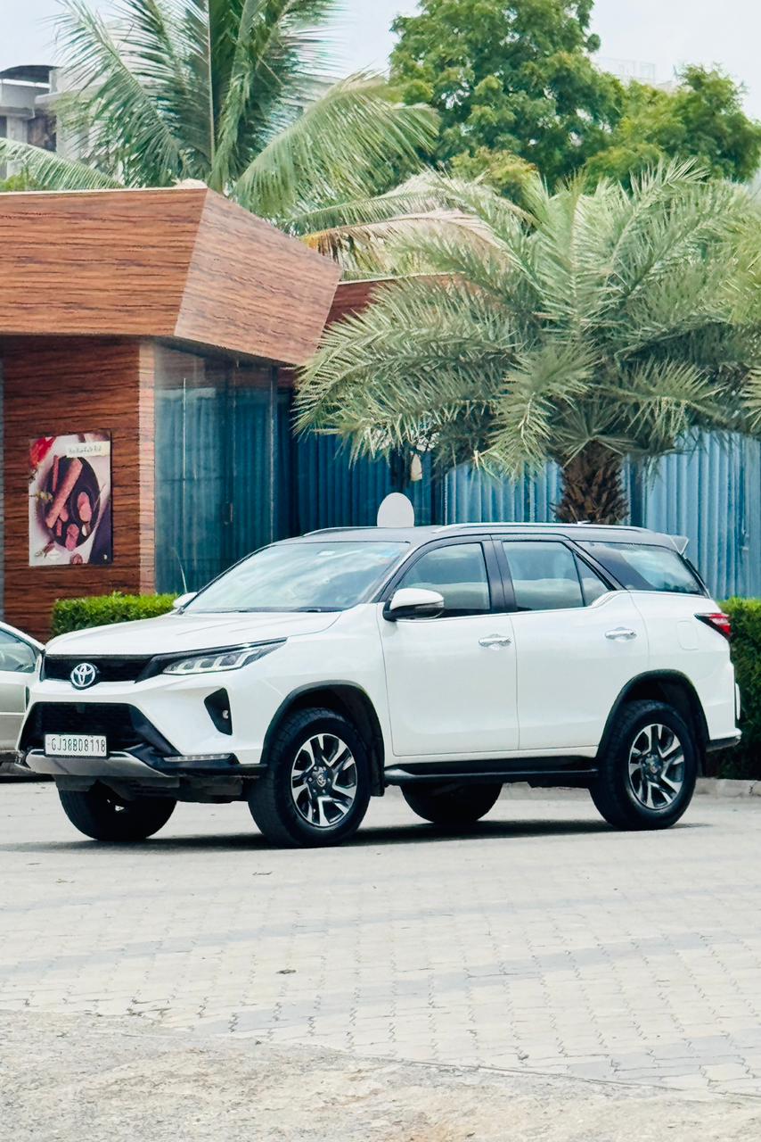 TOYOTA FORTUNER LEGENDER
