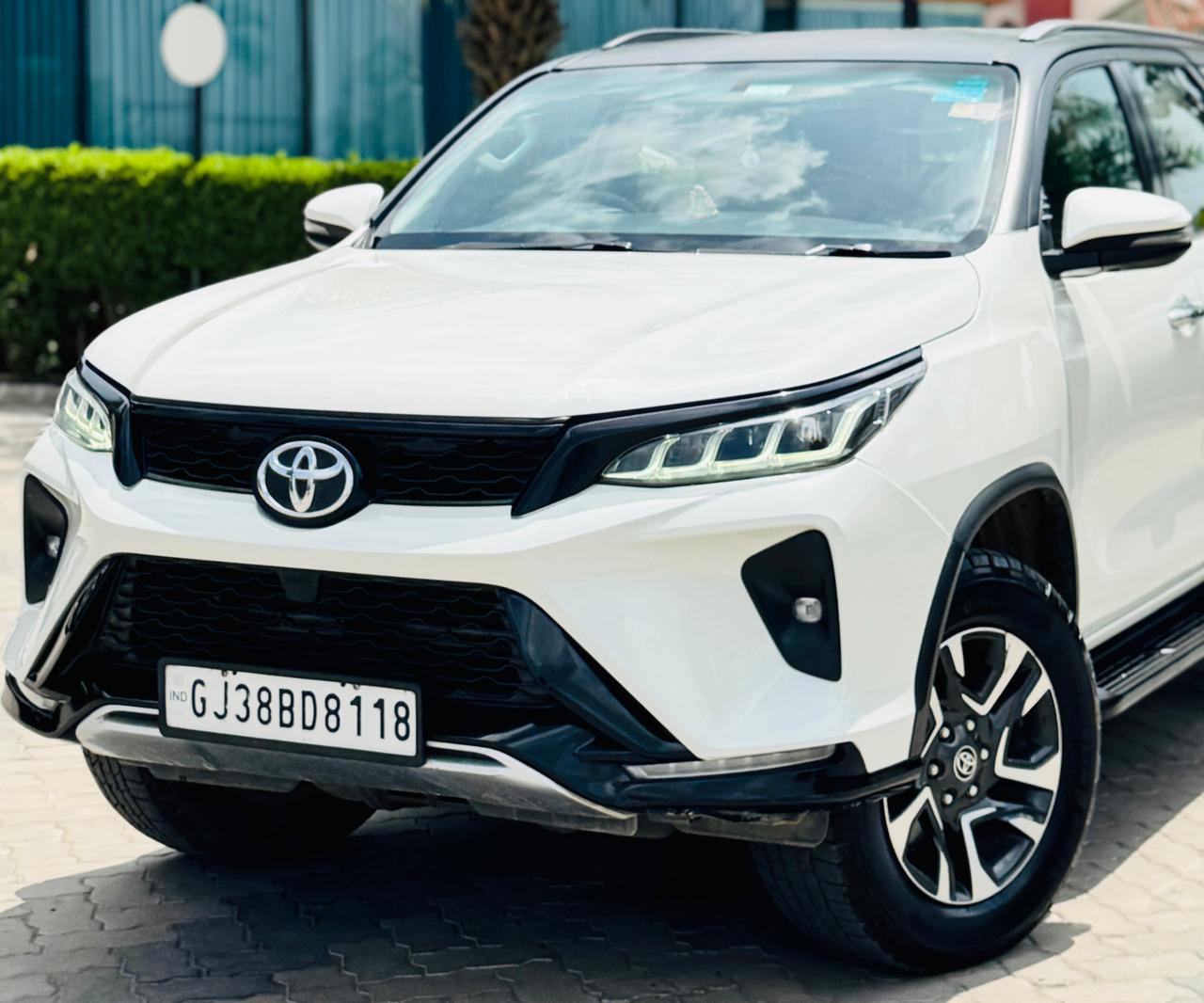TOYOTA FORTUNER LEGENDER