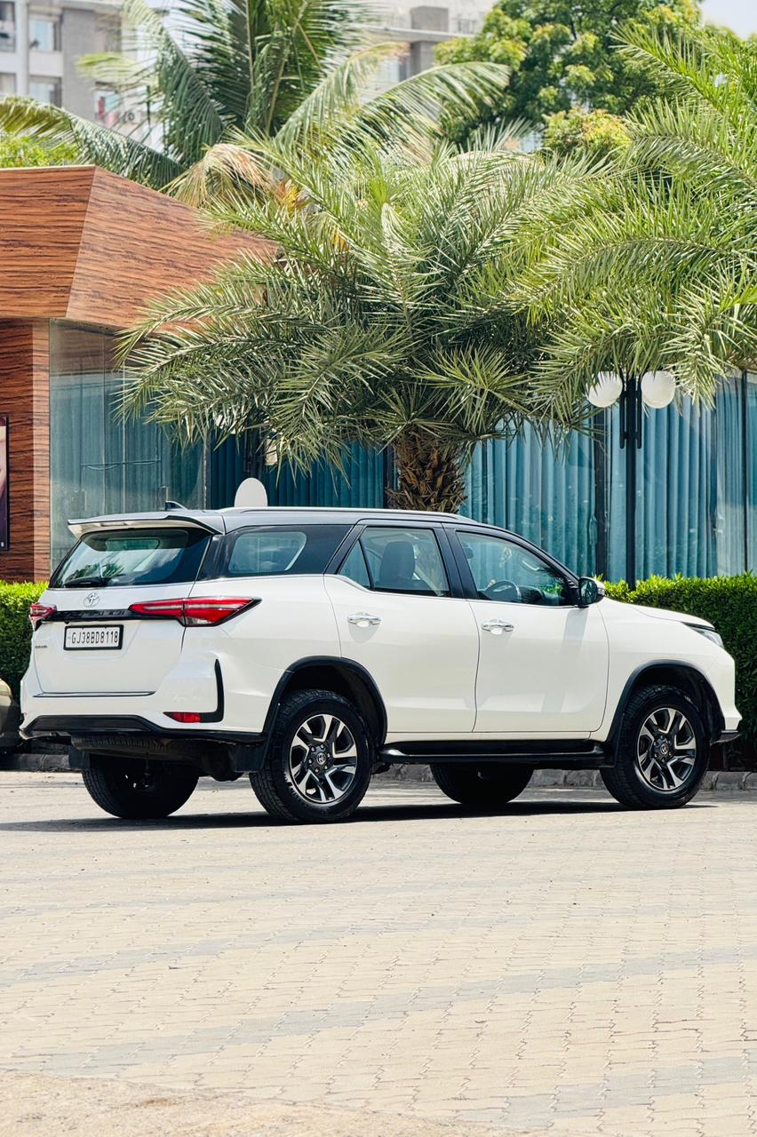 TOYOTA FORTUNER LEGENDER