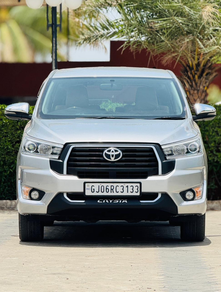 Image of TOYOTA INNOVA CRYSTA 2.4 Z