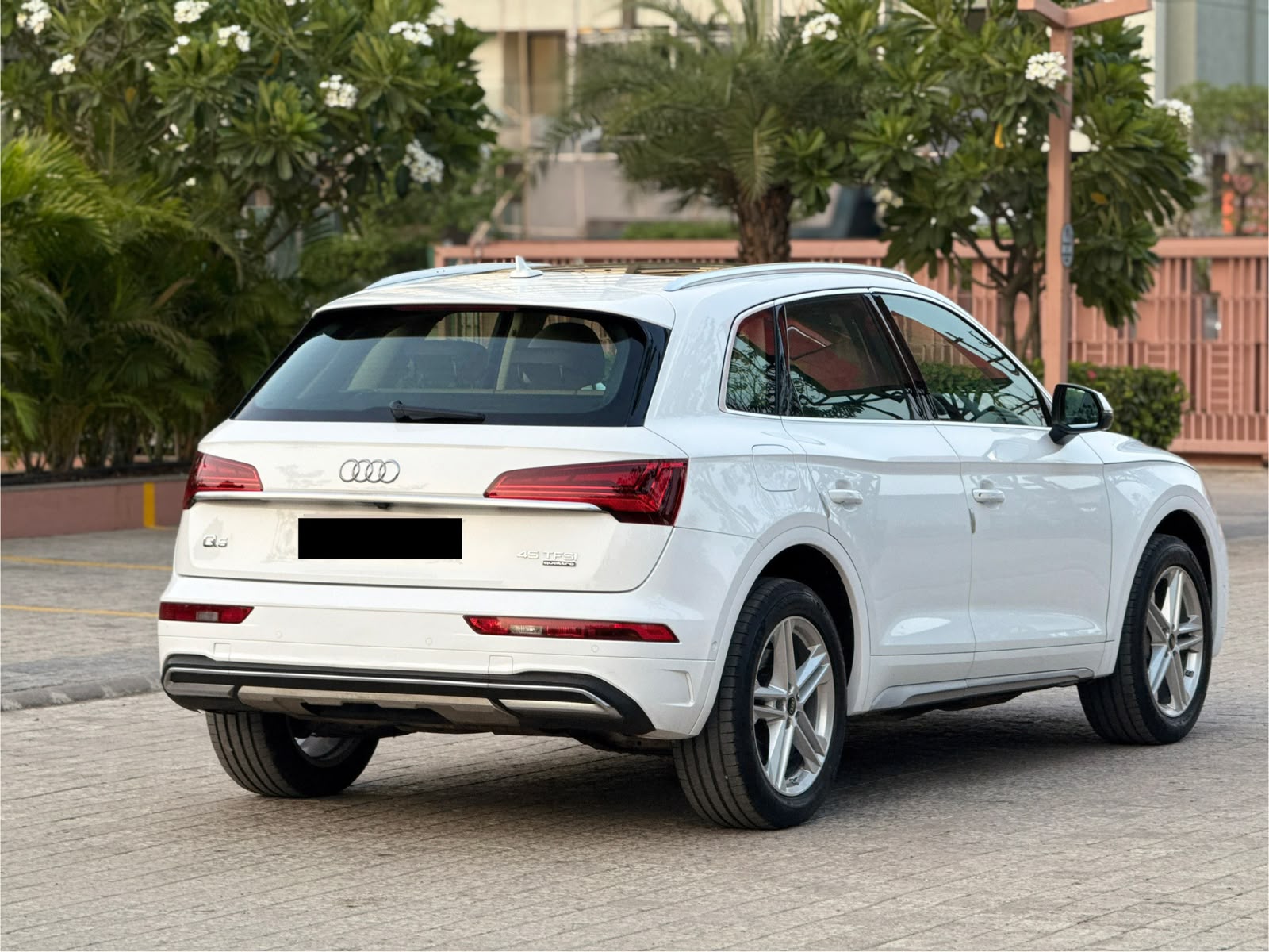 AUDI Q5 TECHNOLOGY