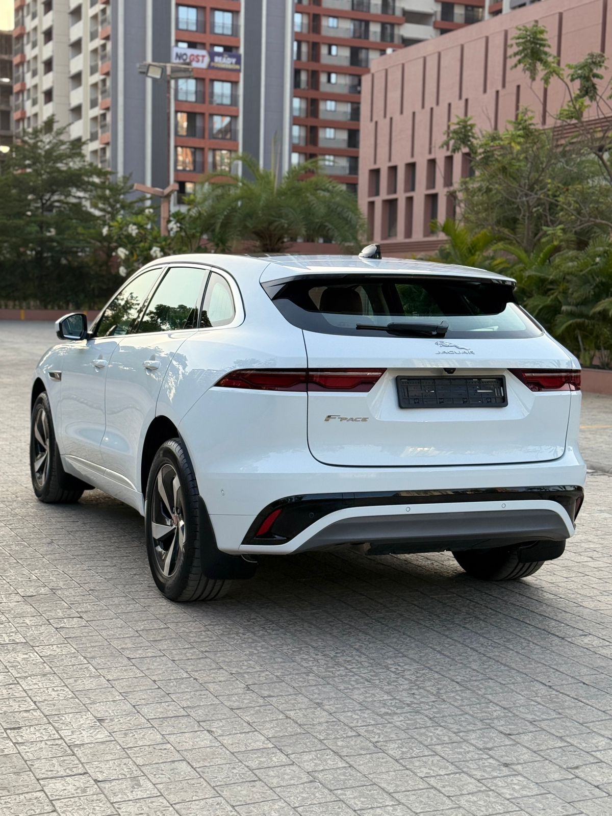 ALL NEW JAGUAR F PACE