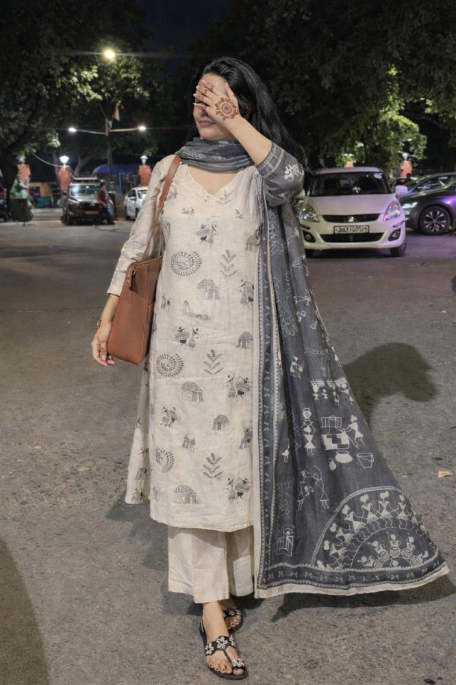Image of Cotton linen kurta set with tribal print and linen dupatta