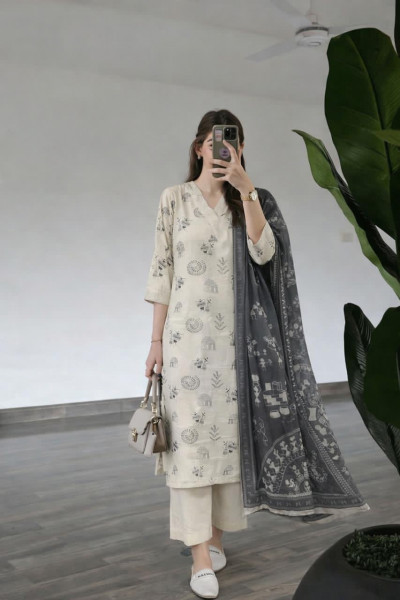 Cotton linen kurta set with tribal print and linen dupatta