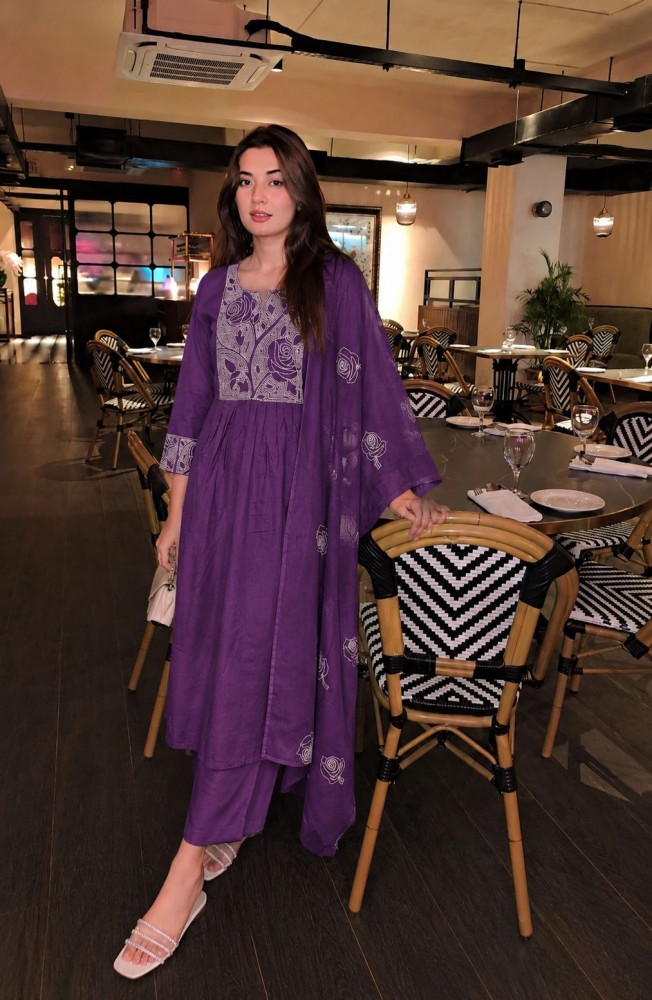 Image of Pure cotton rose Kantha stitch kurta set