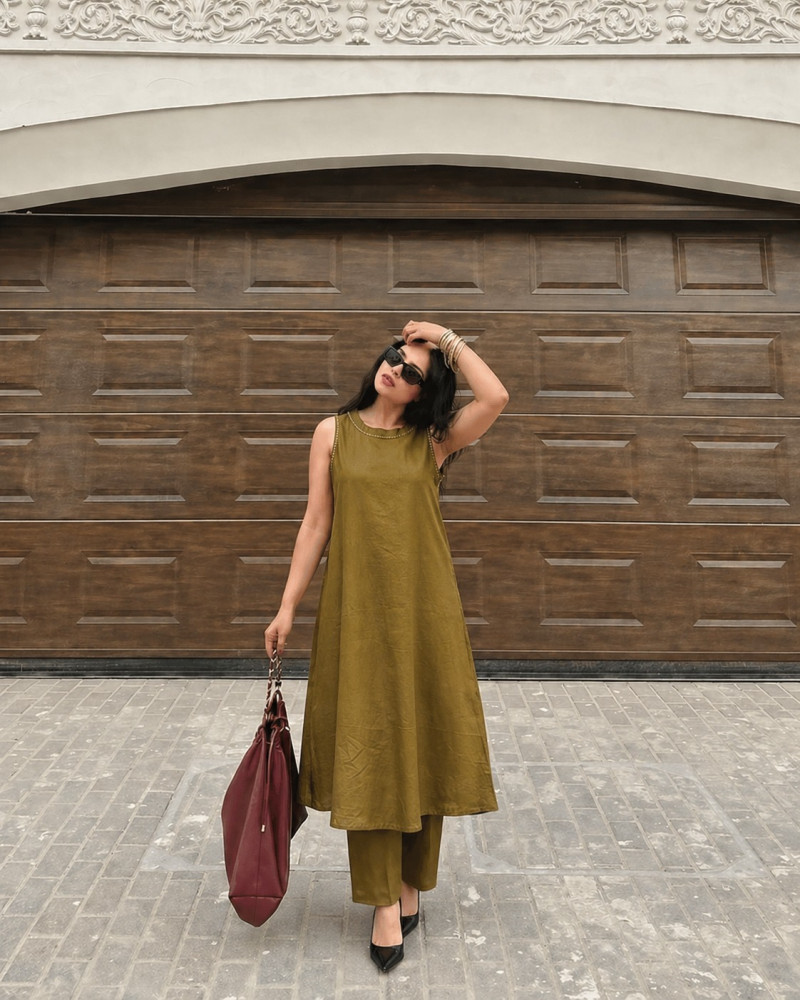 Image of Pure cotton solid kurta set
