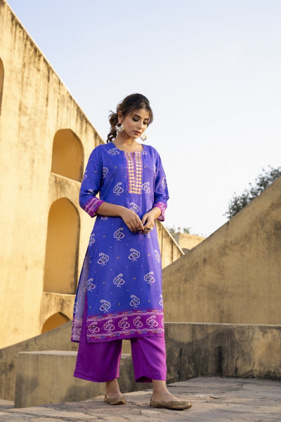Muslin bandhani kurta paired with palazzo