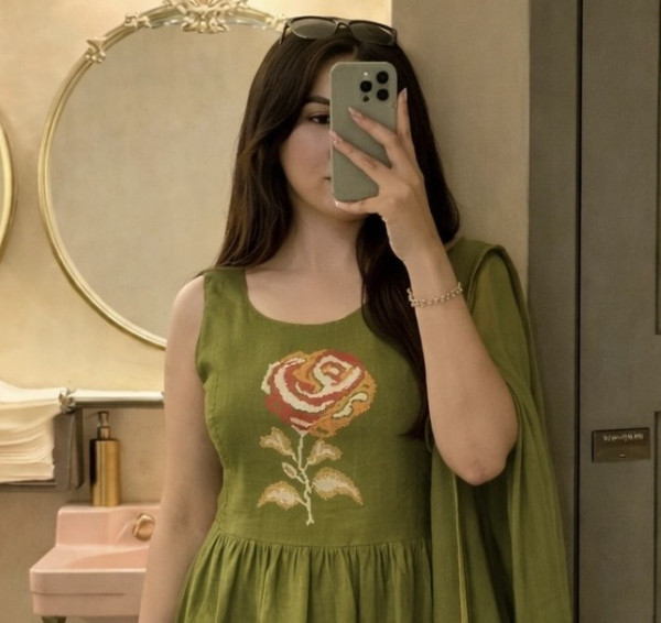 Pure cotton embroidered kurta set with 3/4 sleeves