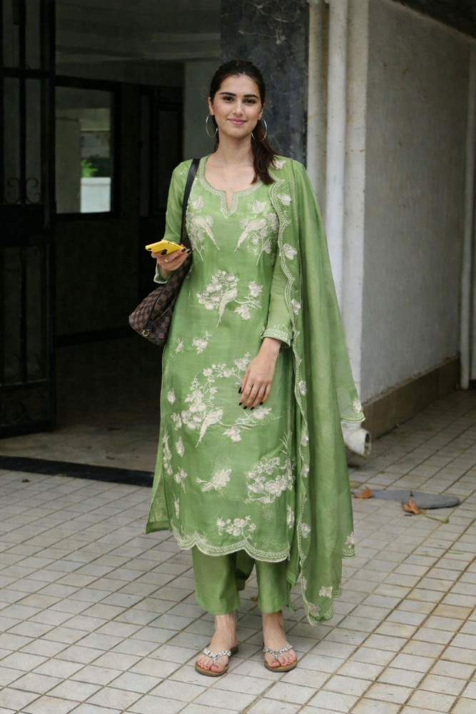 Image of Mul chanderi fully embroidered kurta set