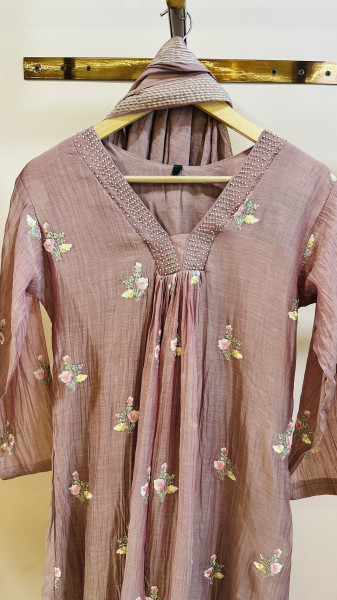 Pure Mul chanderi embroidered kurta set