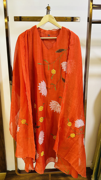 Rust Appliqué detailed kurta set