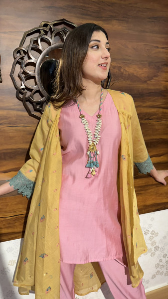 Pure Jamdani Coordinated set with neckpiece