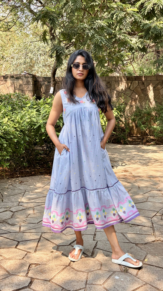 Image of Mul Cotton Jamdani Embroidered Dress With 3/4 sleeves