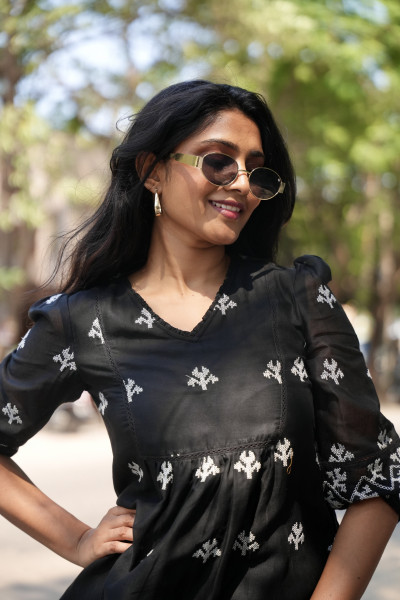 Mul cotton embroidered Dress with pockets